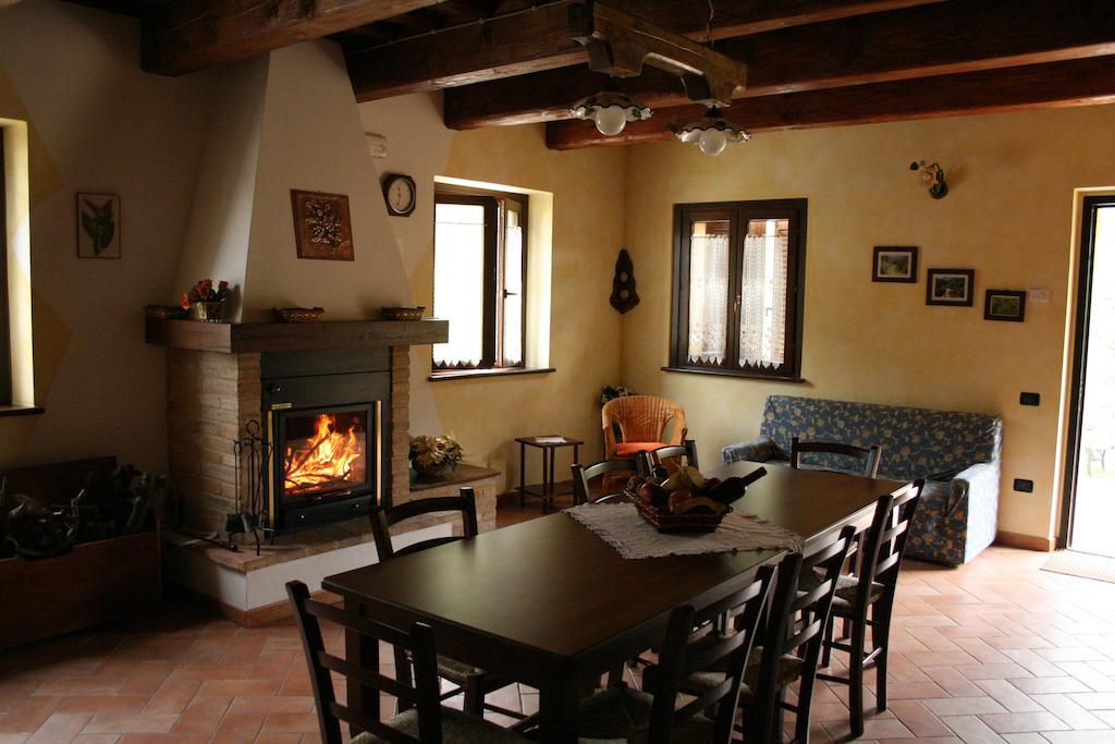 Agriturismo Il Sentiero Villa Montalto delle Marche Exterior foto